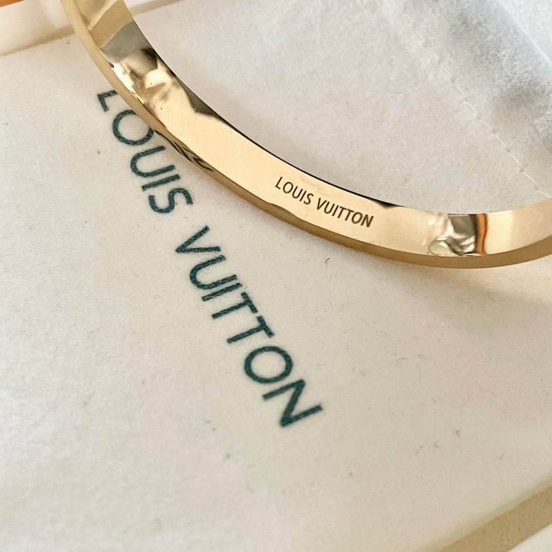 LV Bracelet 06yxh05 (3)