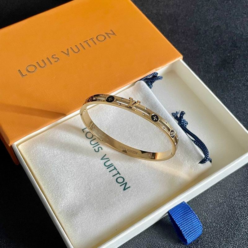 LV Bracelet 06yxh05 (4)