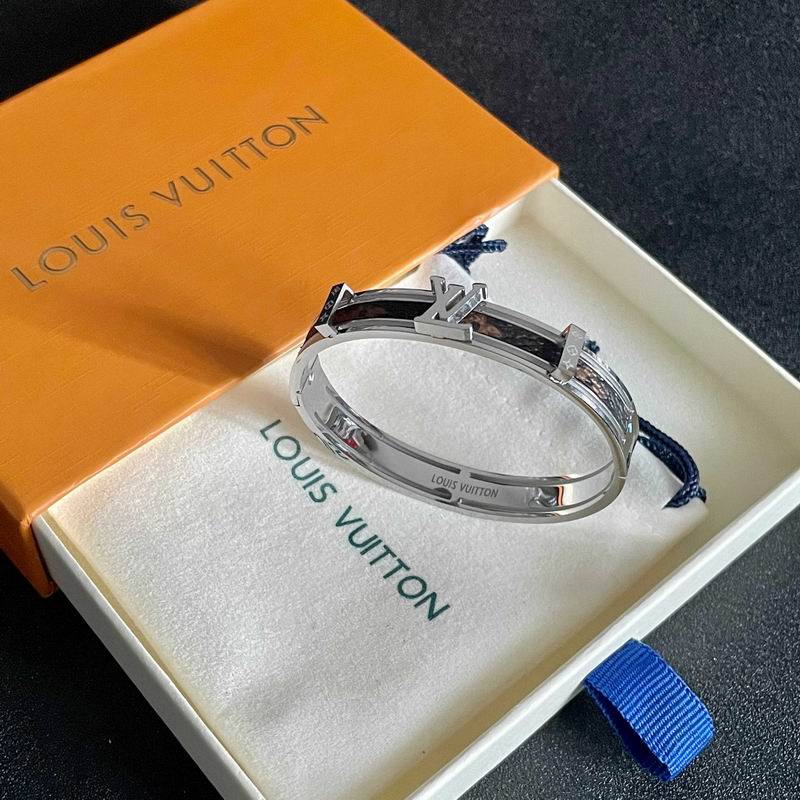 LV Bracelet 06yxh06 (4)