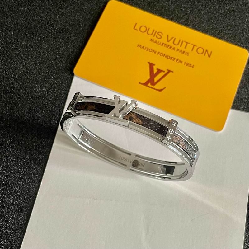 LV Bracelet 06yxh06 (7)