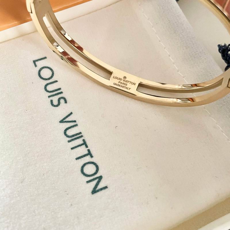LV Bracelet 06yxh08 (3)