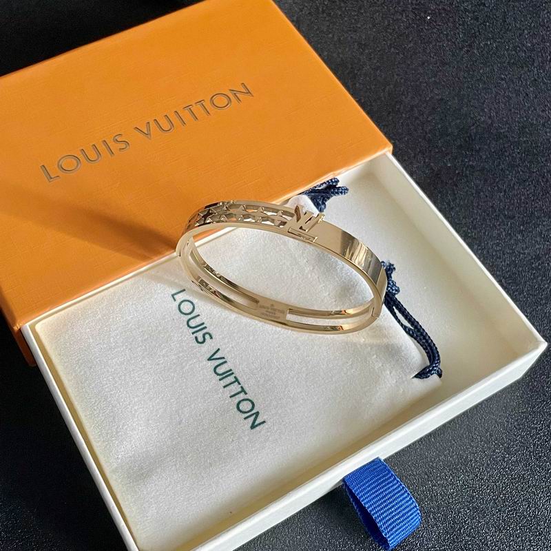 LV Bracelet 06yxh08 (4)
