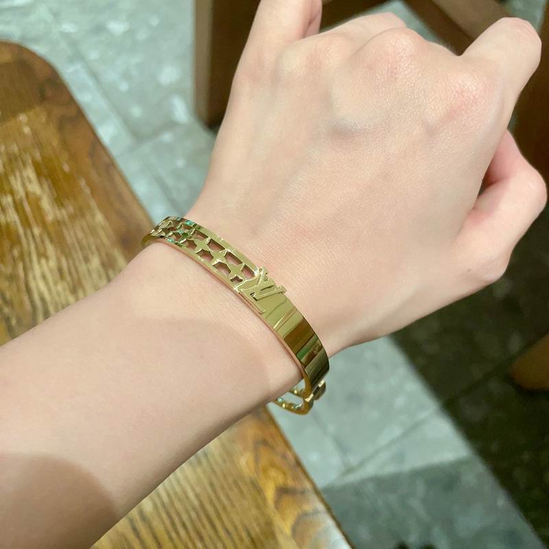 LV Bracelet 06yxh08 (5)