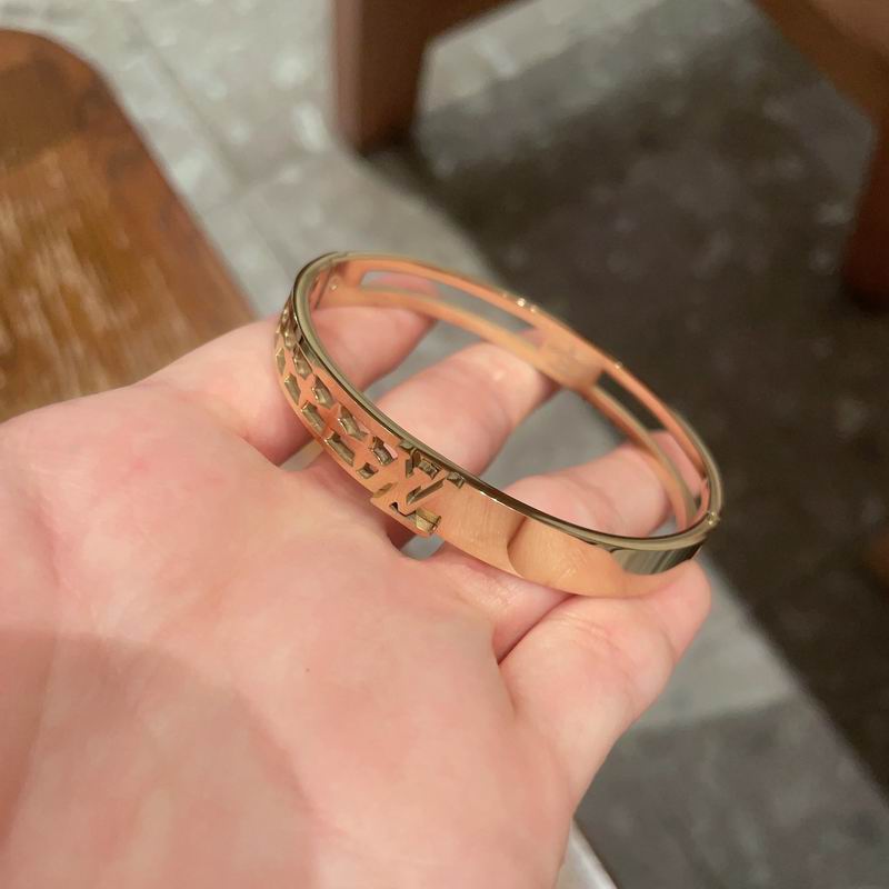 LV Bracelet 06yxh08 (6)