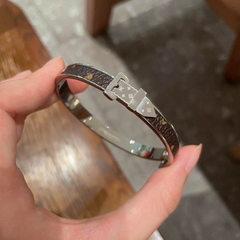 LV Bracelet 06yxh09 (7)