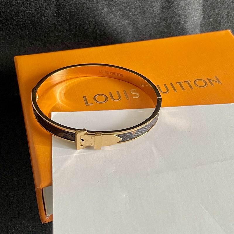 LV Bracelet 06yxh09 (9)