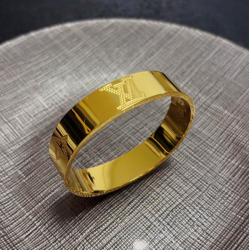 LV Bracelet 06yxh10 (5)