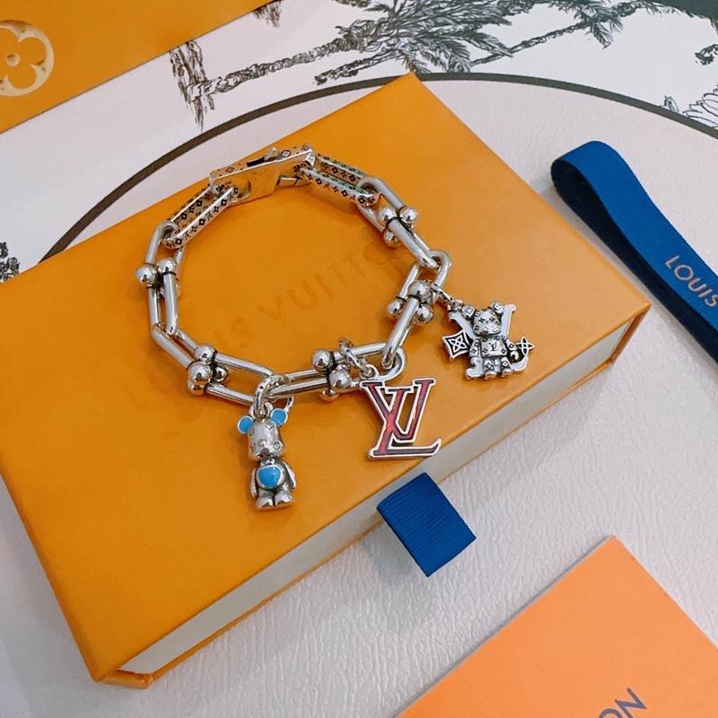 LV Bracelet 07yxh02 (2)