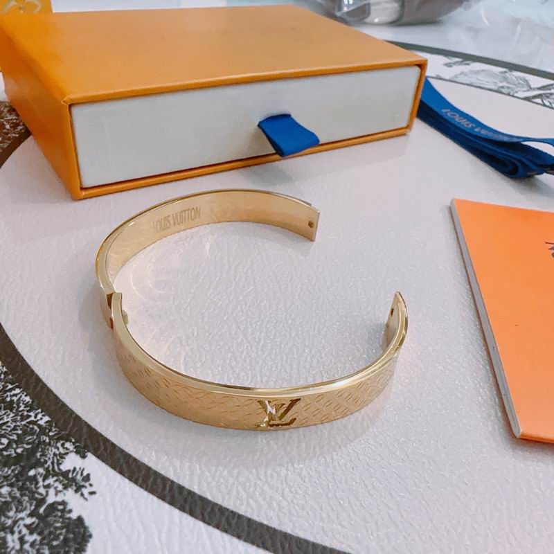 LV Bracelet 07yxh04 (5)