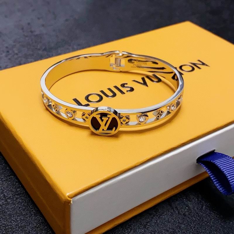 LV Bracelet 07yxh08 (3)