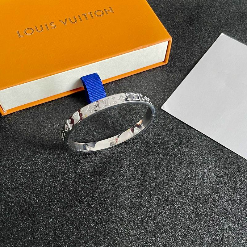 LV Bracelet 07yxh10 (1)