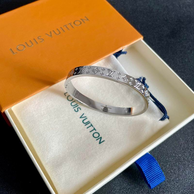 LV Bracelet 07yxh10 (6)