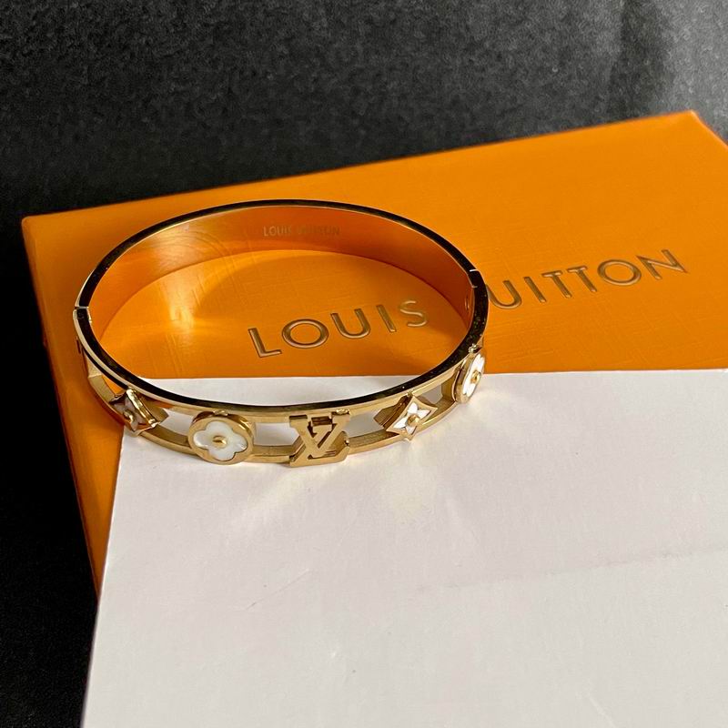 LV Bracelet 07yxh12 (2)
