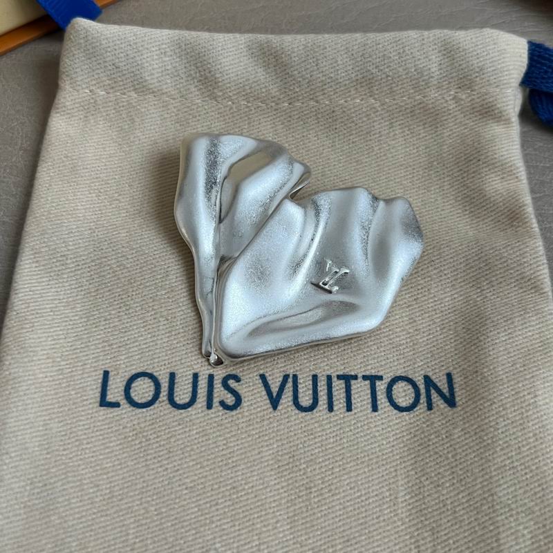 LV Brooch 04yxh03 (6)