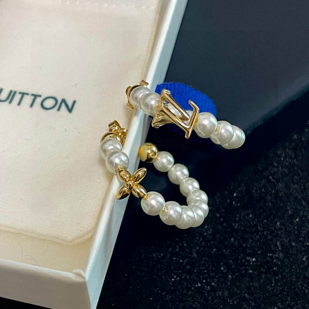 LV Earring 04yxh04 (2)