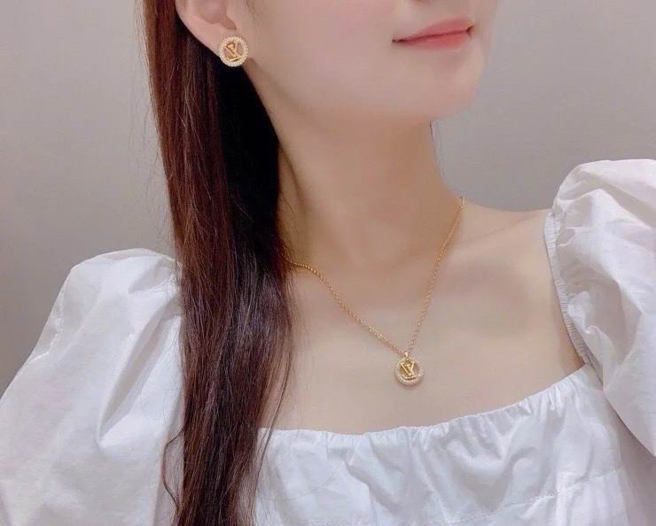 LV Earring 04yxh05 (6)