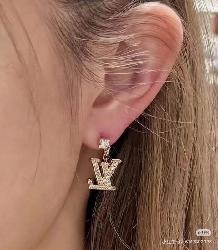 LV Earring 04yxh23 (5)