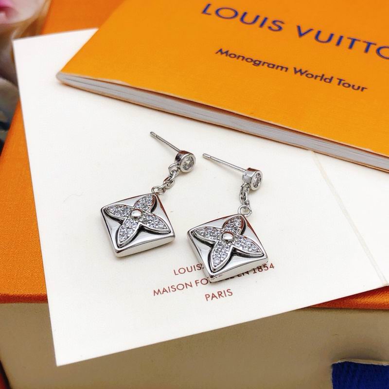 LV Earring 04yxh24 (4)