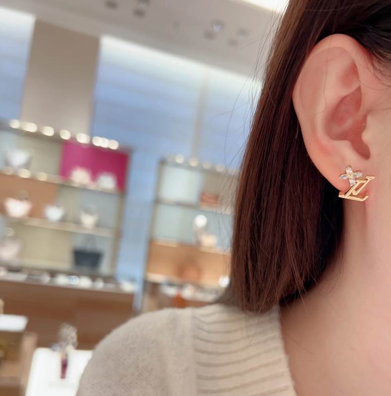 LV Earring 04yxh37 (3)