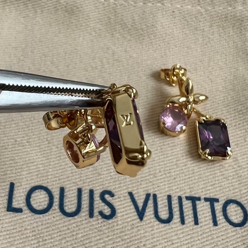 LV Earring 04yxh47 (5)
