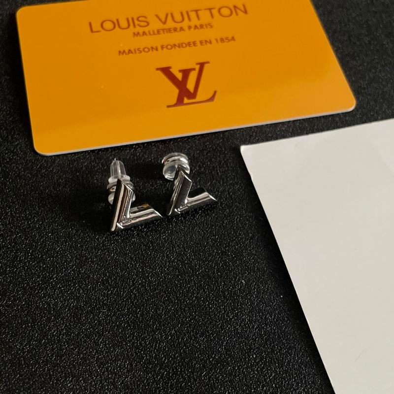 LV Earring 04yxh48 (4)