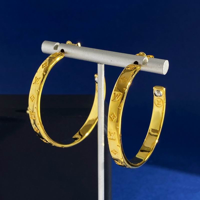 LV Earring 04yxh60 (1)