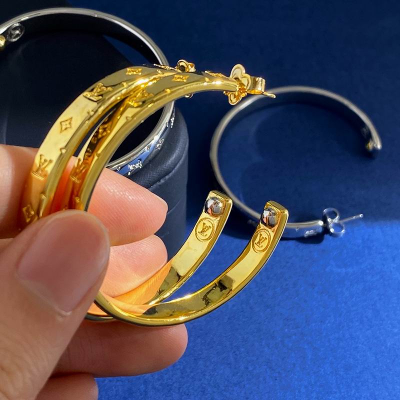 LV Earring 04yxh60 (4)