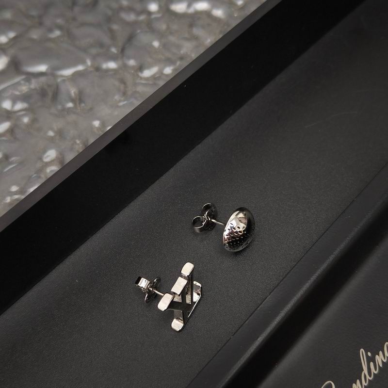 LV Earring 04yxh78 (2)