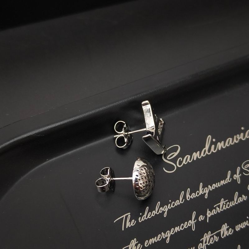 LV Earring 04yxh78 (8)