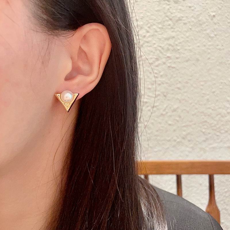 LV Earring 05yxh11 (3)