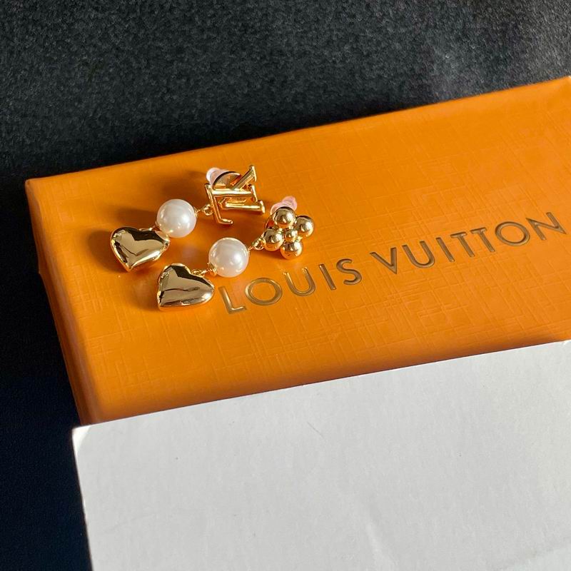 LV Earring 05yxh22 (2)