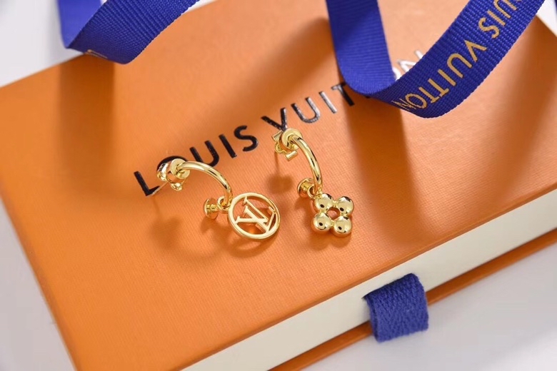 LV Earring 05yxh26 (3)