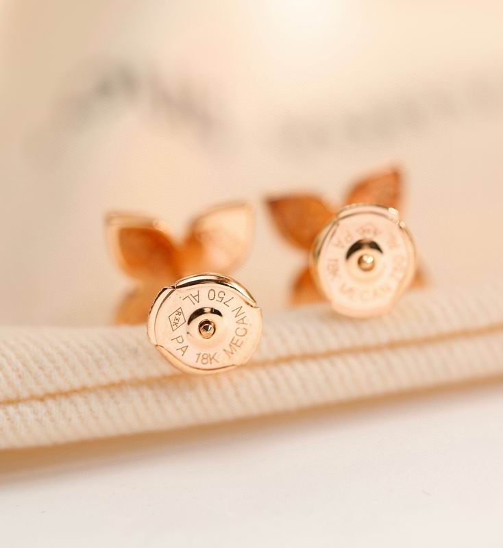 LV Earring 05yxh46 (5)