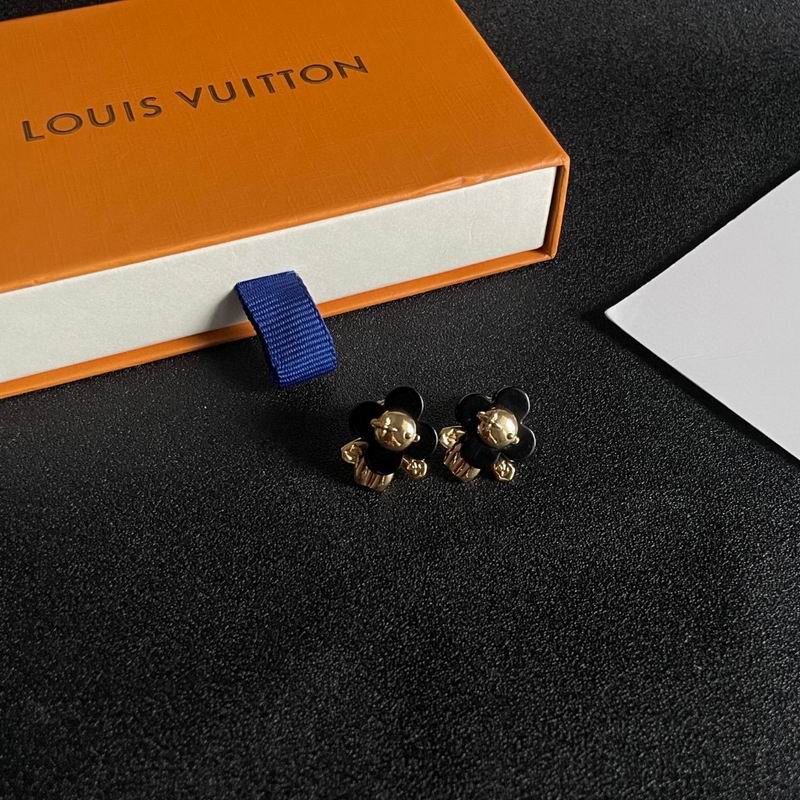 LV Earring 05yxh48 (3)