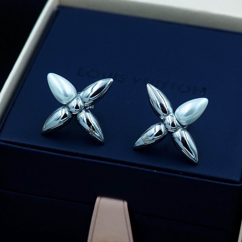 LV Earring 05yxh51 (3)