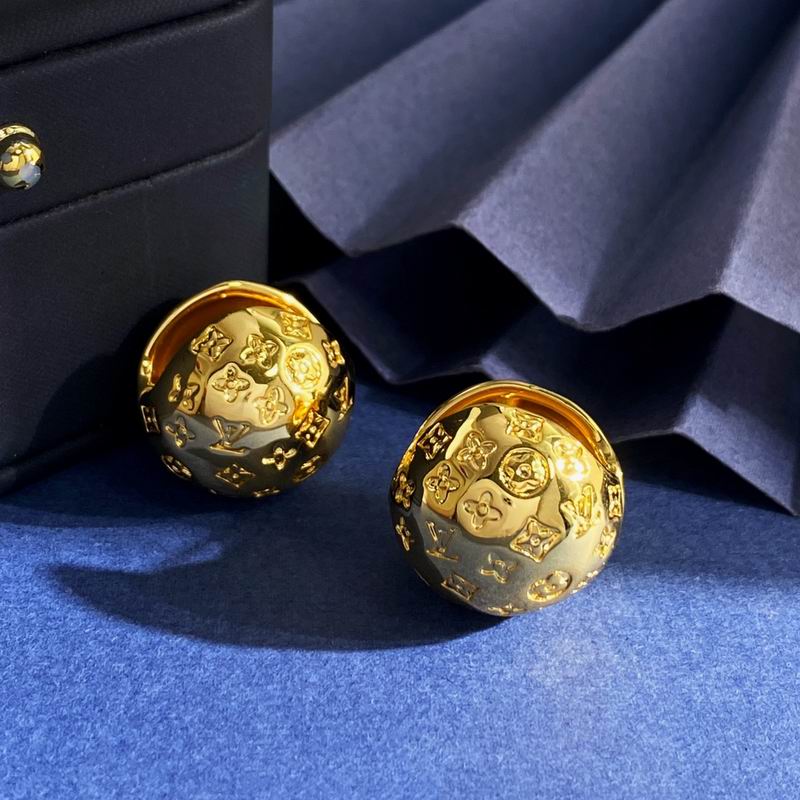 LV Earring 05yxh58 (1)