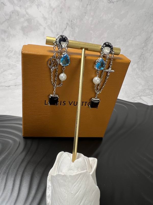 LV Earring 07yxh11 (4)