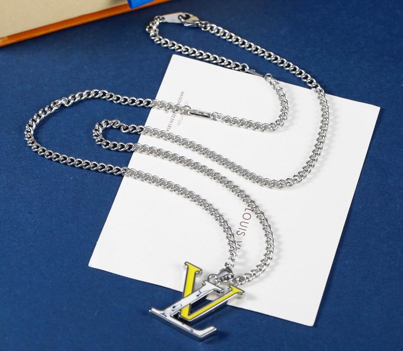 LV Necklace 04yxh04 (1)