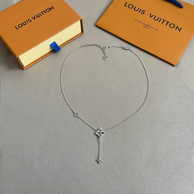 LV Necklace 04yxh08 (5)
