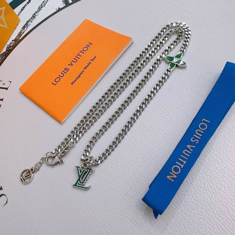 LV Necklace 04yxh10 (5)