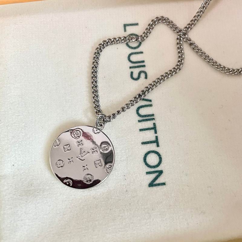 LV Necklace 04yxh106 (5)