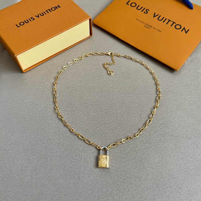 LV Necklace 04yxh108 (2)