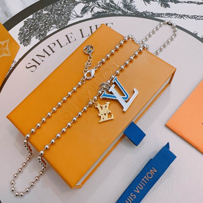 LV Necklace 04yxh114 (2)