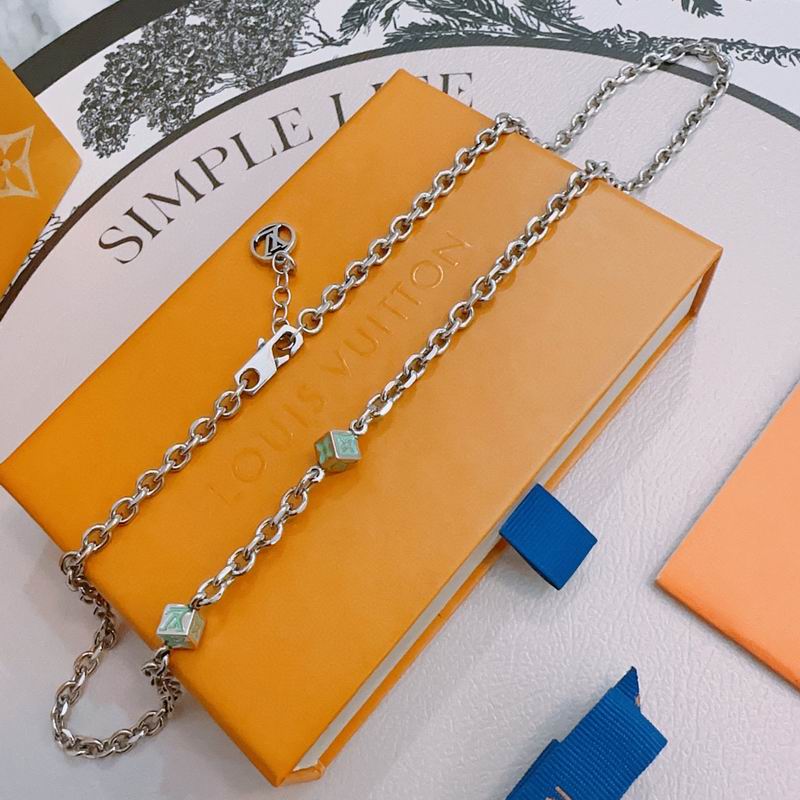 LV Necklace 04yxh115 (6)