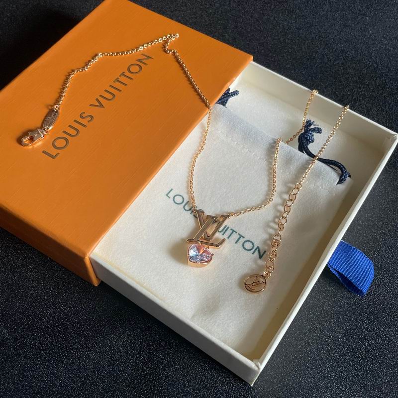 LV Necklace 04yxh117 (4)
