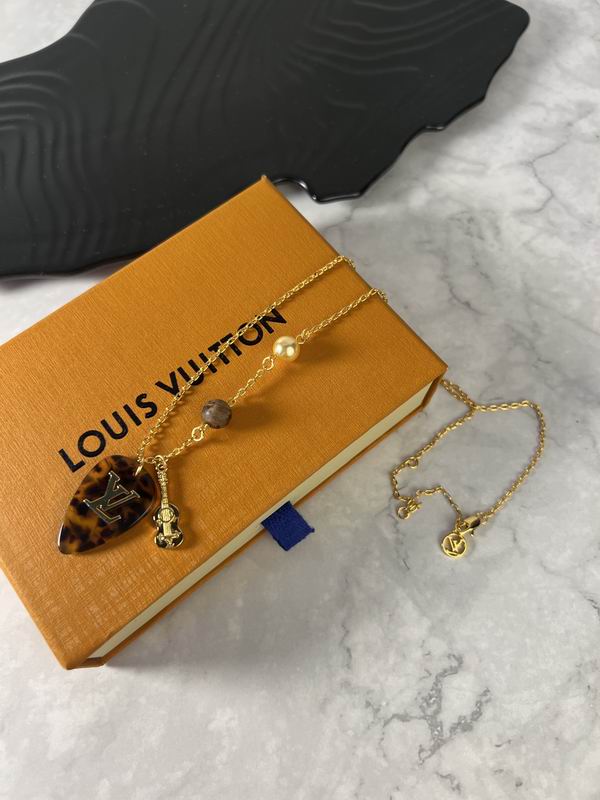 LV Necklace 04yxh118 (1)