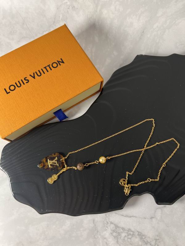 LV Necklace 04yxh118 (4)