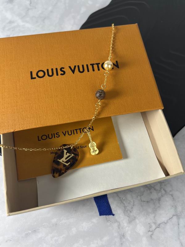 LV Necklace 04yxh118 (5)