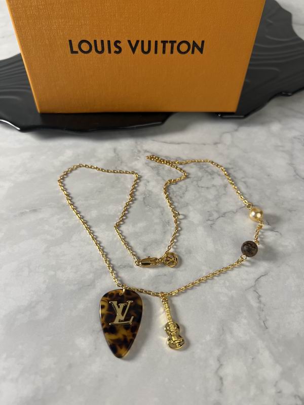 LV Necklace 04yxh118 (6)