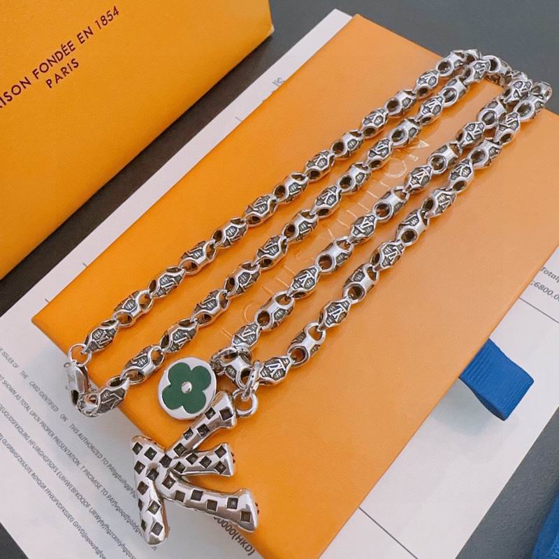 LV Necklace 04yxh119 (2)